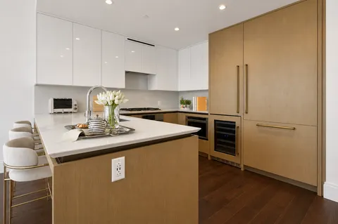 $1,995,000 | 380 Harrison Avenue, Unit 1013, Boston, MA 02118