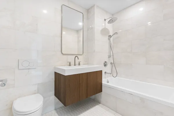 $3,450,000 | 126 East 86th Street, Unit 5B | Upper East Side