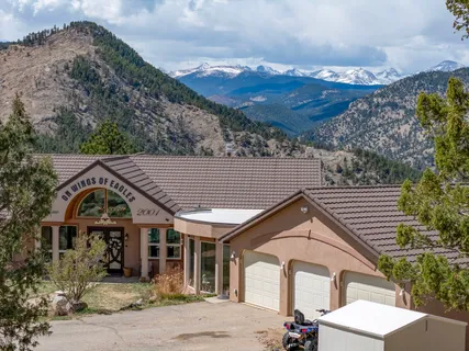 $2,100,000 | 323 Overlook Lane, Boulder, CO 80302