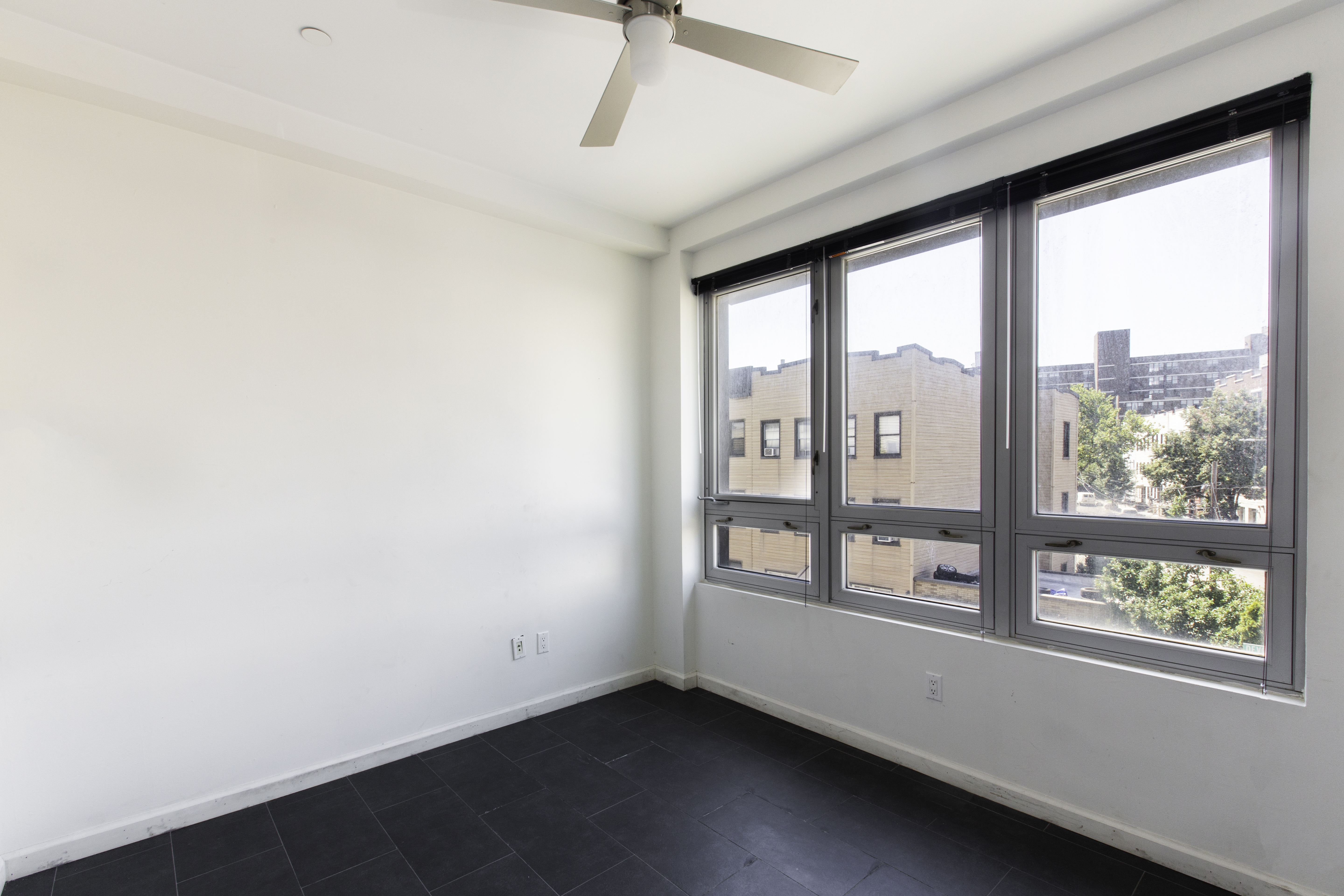233 Devoe Street, Unit 2A Brooklyn, NY 11211 - Photo 6 of 10