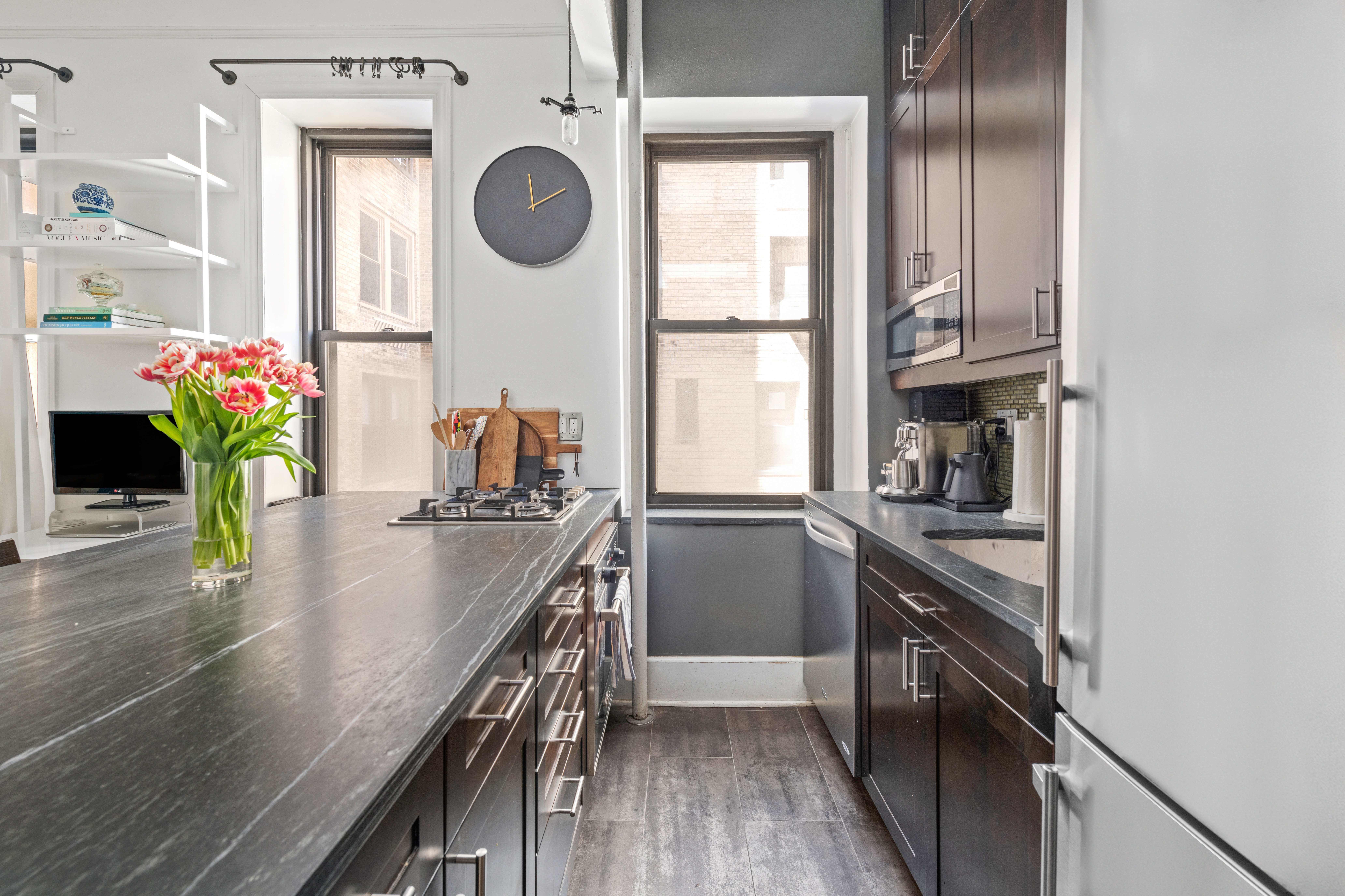 327 West 83rd Street, Unit 1A Manhattan, NY 10024 - Photo 2 of 7