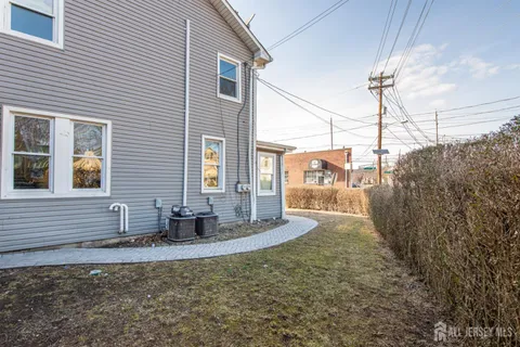 $550,000 | 495 Bound Brook Road, Dunellen, NJ 08812
