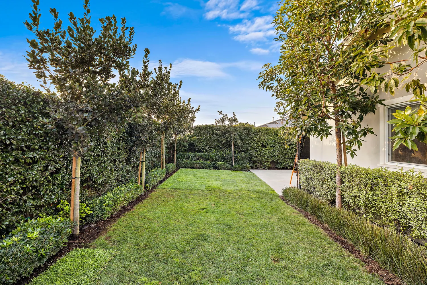 $5,295,000 | 1725 Skylark Lane, Newport Beach, CA 92660