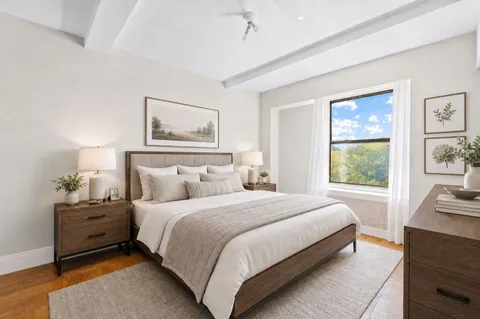 $3,290,000 | 225 Central Park West, Unit 905/906 | Upper West Side