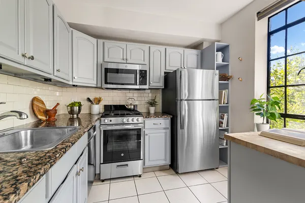 $1,100,000 | 101 Lafayette Avenue, Unit 6D | Fort Greene