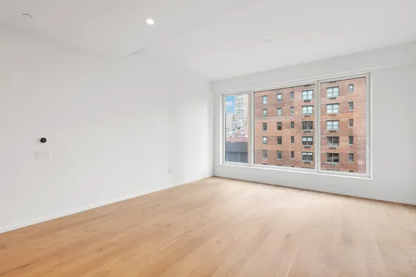 $1,250,000 | 249 East 62nd Street, Unit 5C | Lenox Hill