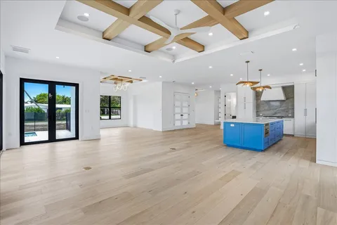 $2,999,000 | 2200 11th Street North, Naples, FL 34103