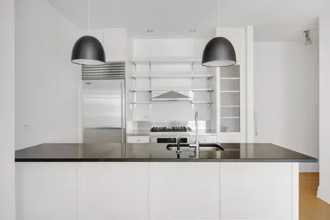 $1,075,000 | 110 Livingston Street, Unit 9P | Downtown Brooklyn