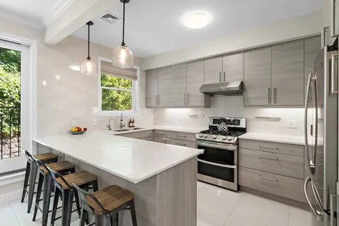 $1,299,000 | 55 West 19th Street, Weehawken, NJ 07086