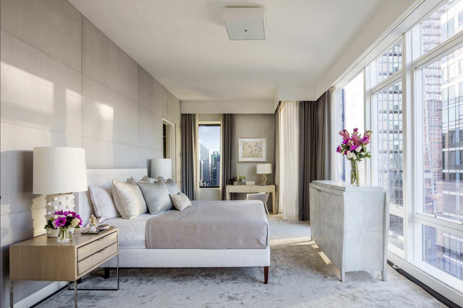 20 West 53rd Street, Unit 42A Manhattan, NY 10019 - Photo 13 of 31 Gallery Image 13
