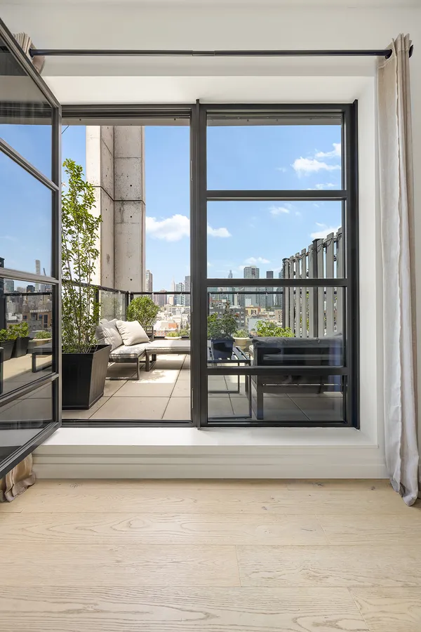 $6,750 | 13-33 Jackson Avenue, Unit 9B | Long Island City