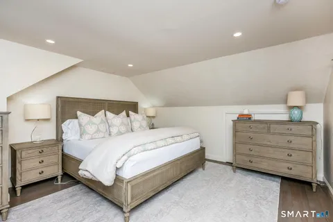 $1,150,000 | 16 Fairfield Avenue, Darien, CT 06820