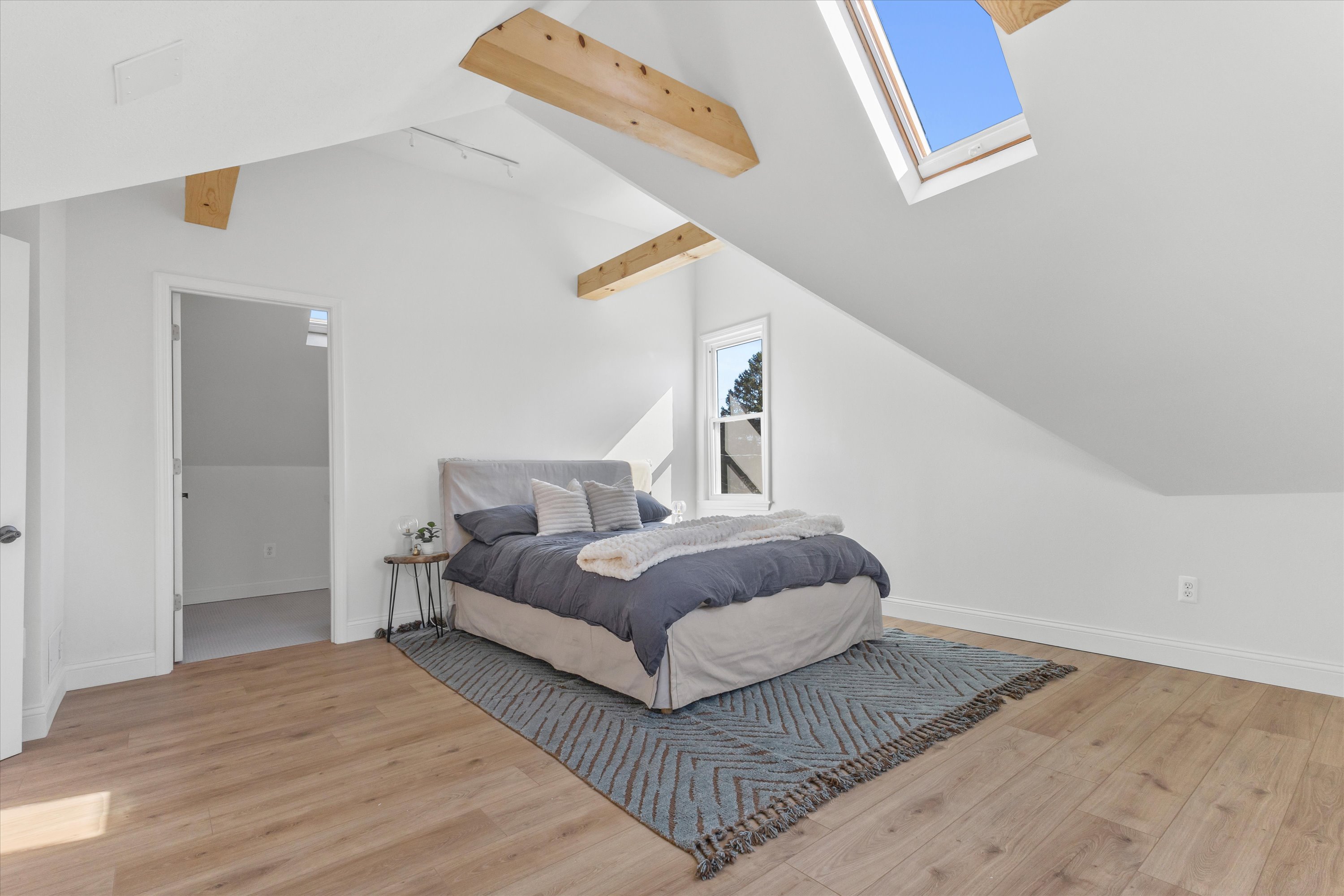 2742 South Greeley Street Milwaukee, WI 53207 - Photo 14 of 29