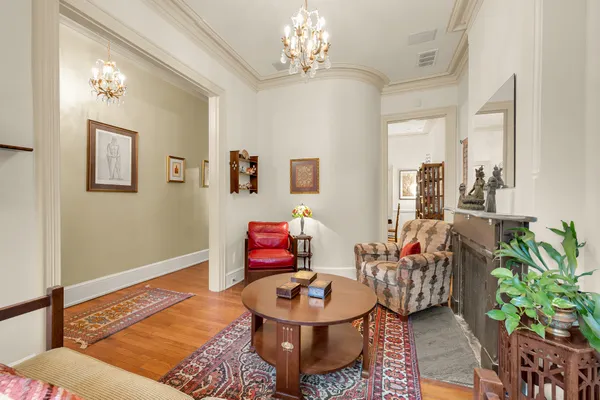 $1,850,000 | 2021 N Street Northwest, Washington, DC 20036