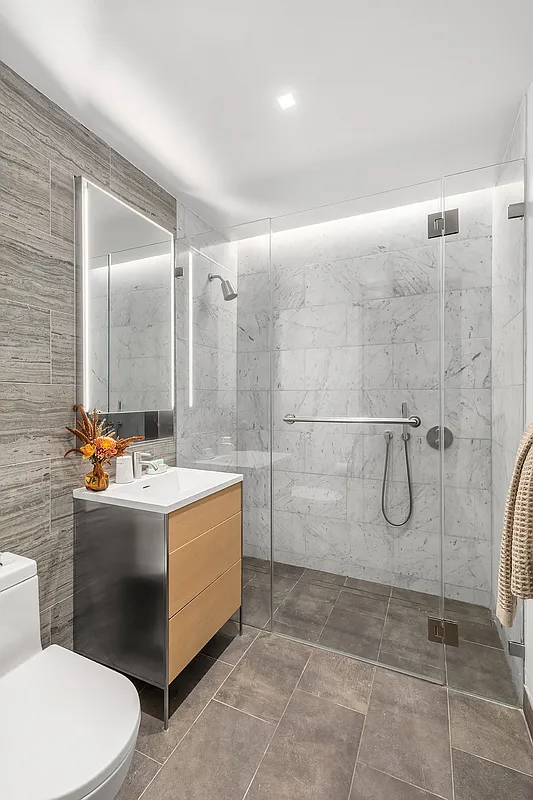 215 West 28th Street, Unit 4C Manhattan, NY 10001 - Photo 10 of 14