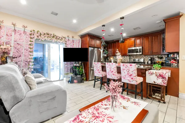 $1,275,000 | 1842 Norman Street | Ridgewood