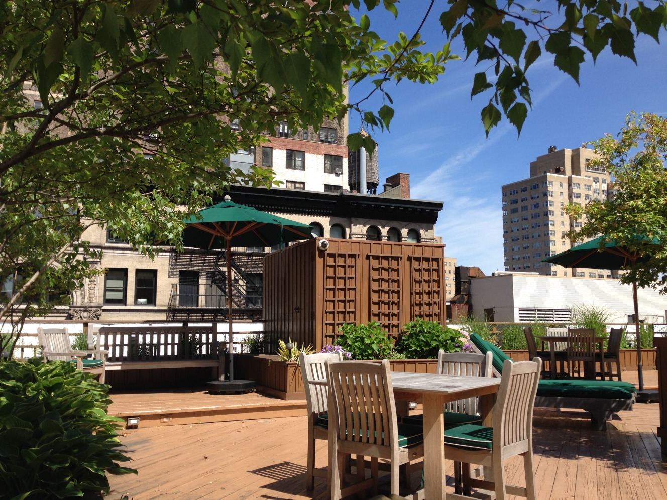 23 Waverly Place, Unit 3Y Manhattan, NY 10003 - Photo 8 of 12 a view of a chairs and table in a patio