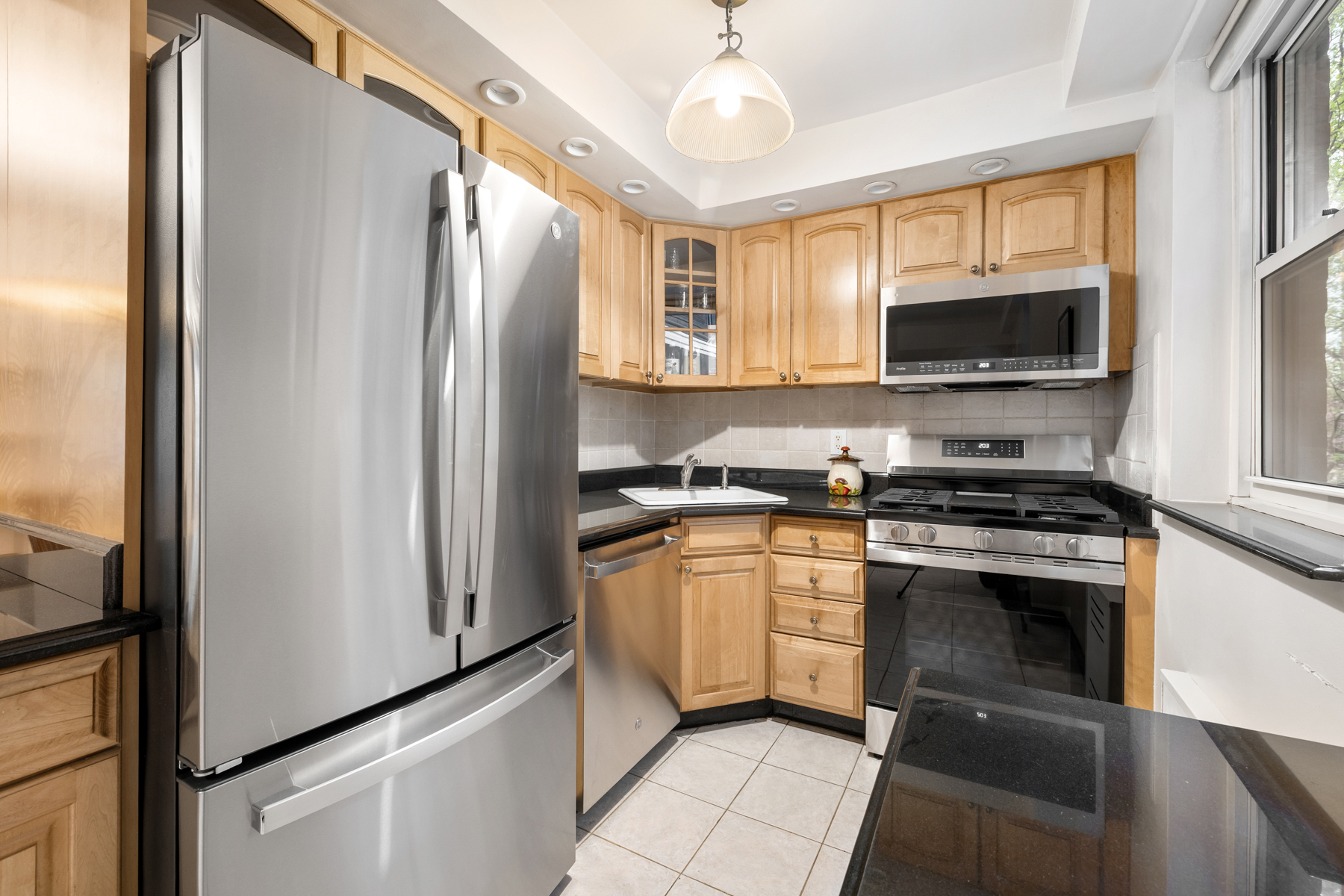 35-31 85th Street, Unit 2E Queens, NY 11372 - Photo 6 of 11
