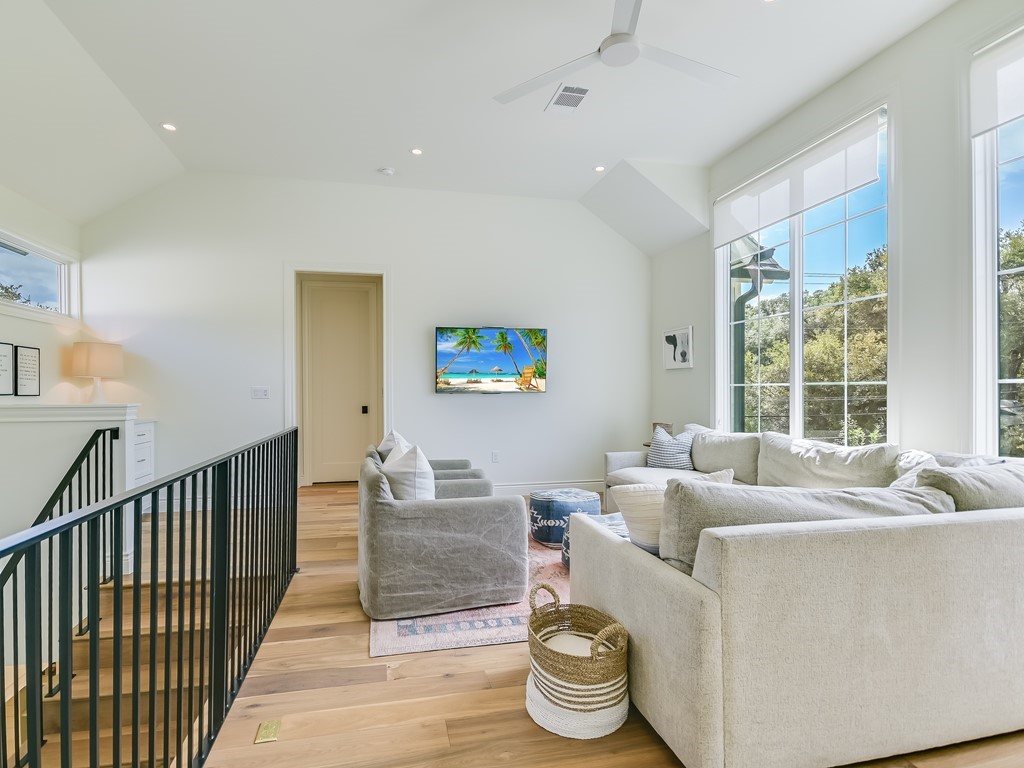 4102 Deepwoods Drive Austin, TX 78731 - Photo 15 of 29