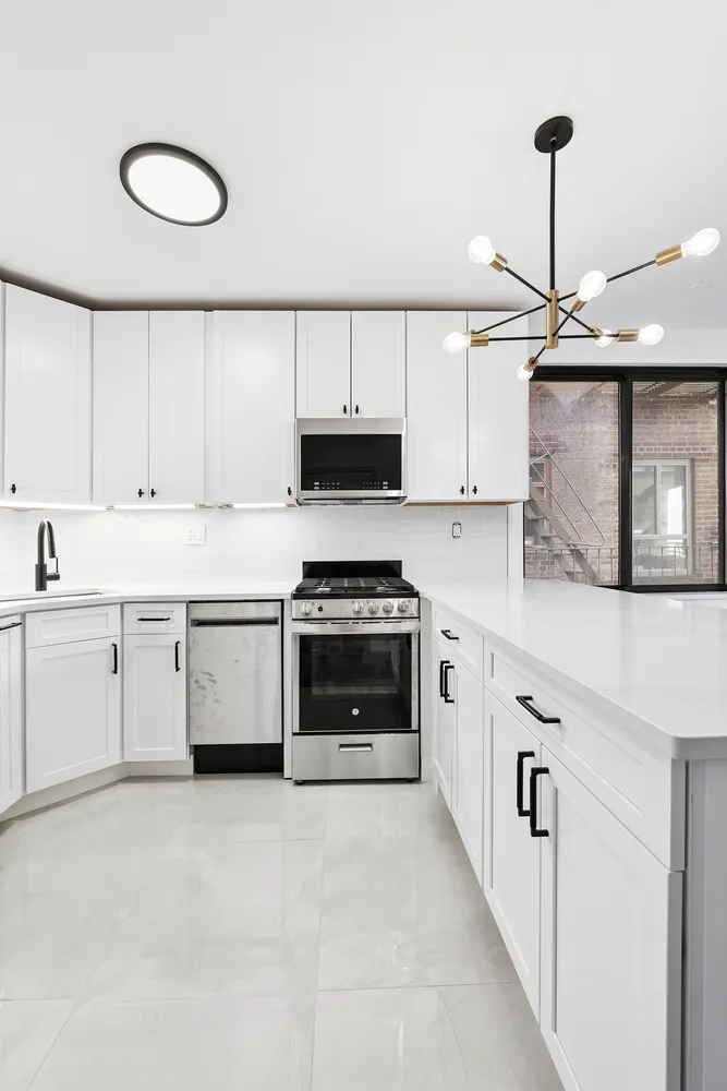 $799,000 | 181 7th Avenue, Unit 5A | Chelsea