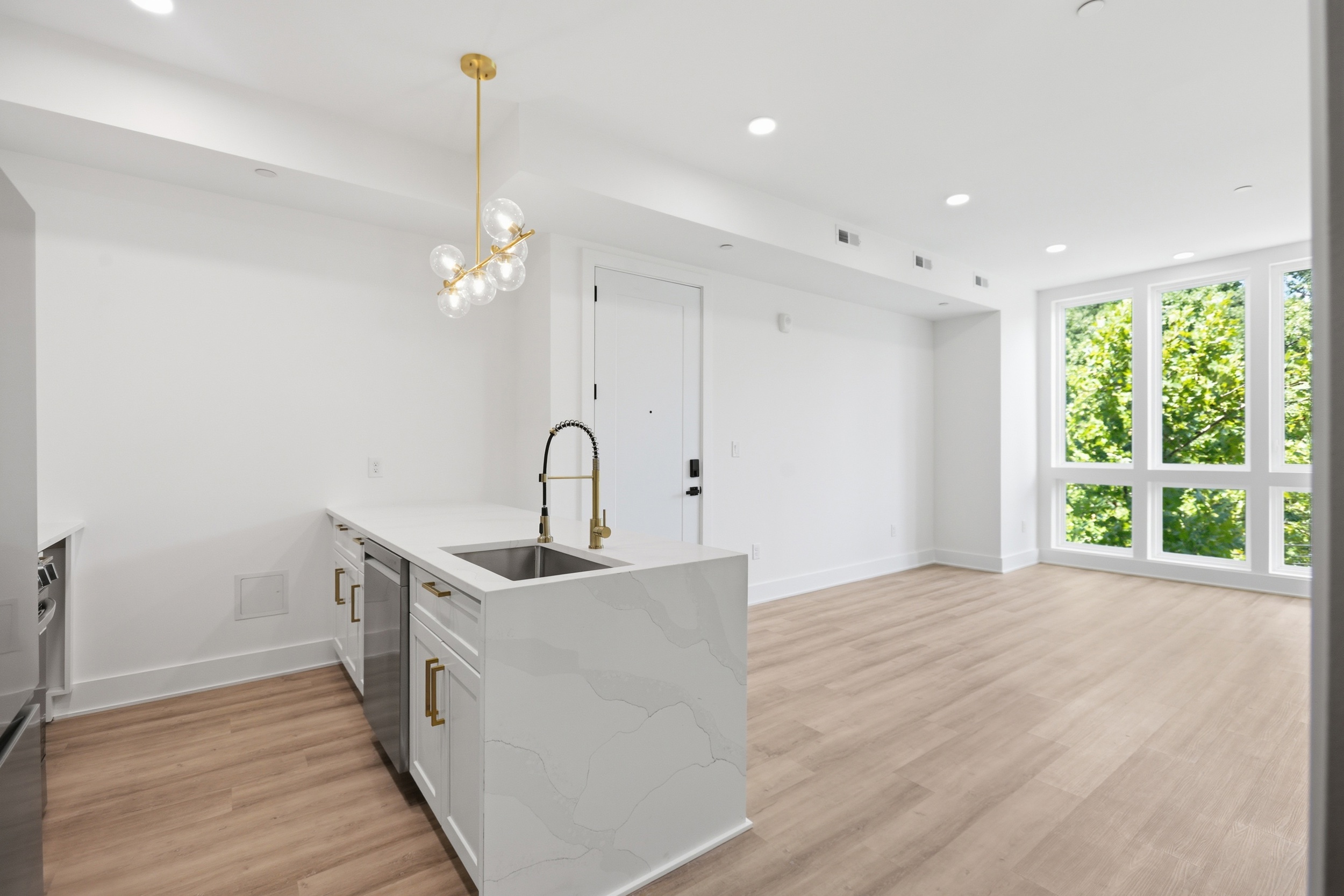 2105 M Street Northeast, Unit PH1 Washington, DC 20002 - Photo 19 of 32 Gallery Image 19