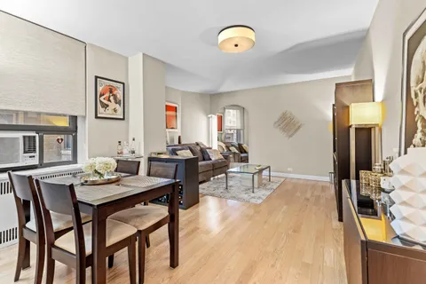 $740,000 | 263 West End Avenue, Unit 6E | Upper West Side