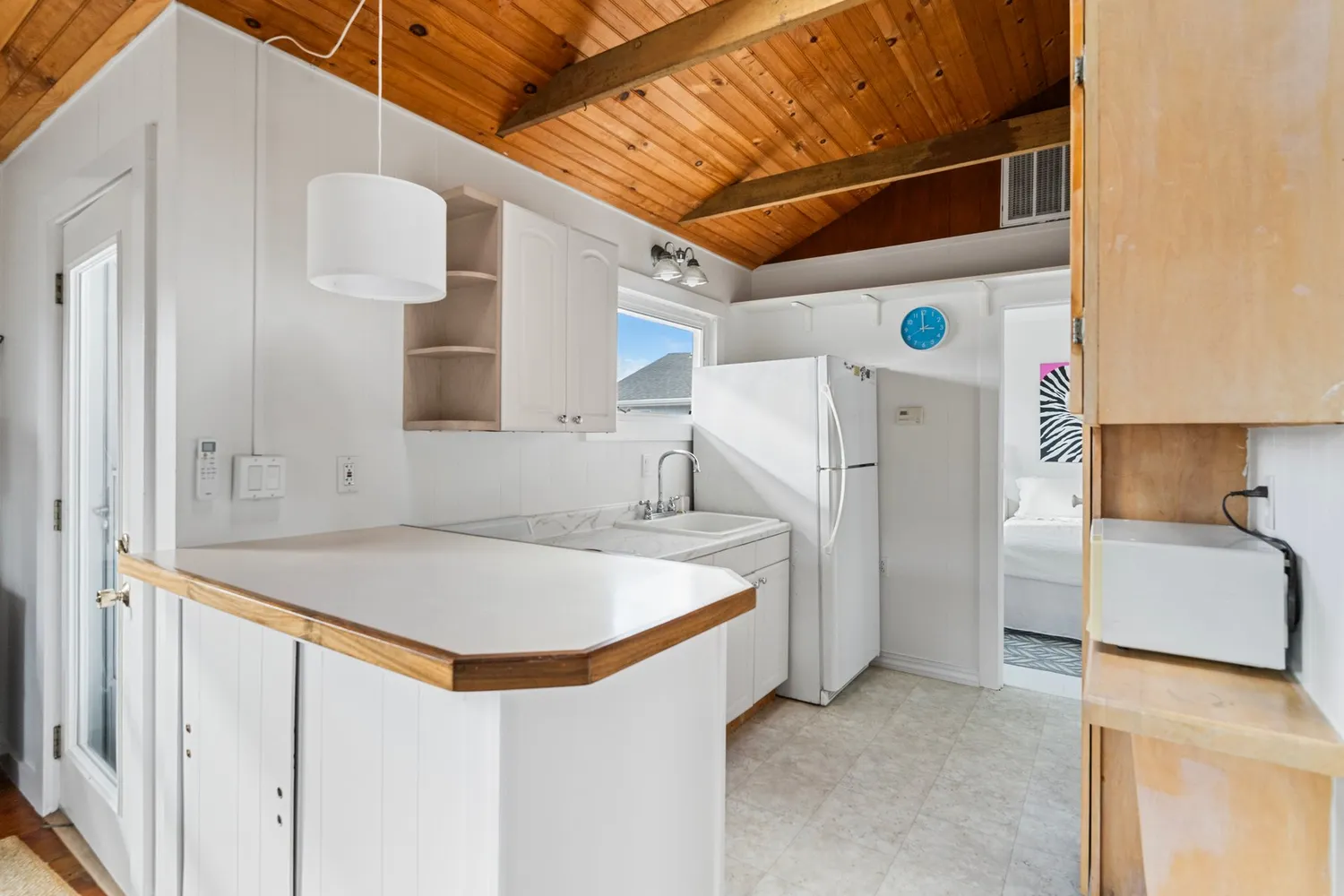 $3,950,000 | 654 A Dune Road, West Hampton Dunes, NY 11978