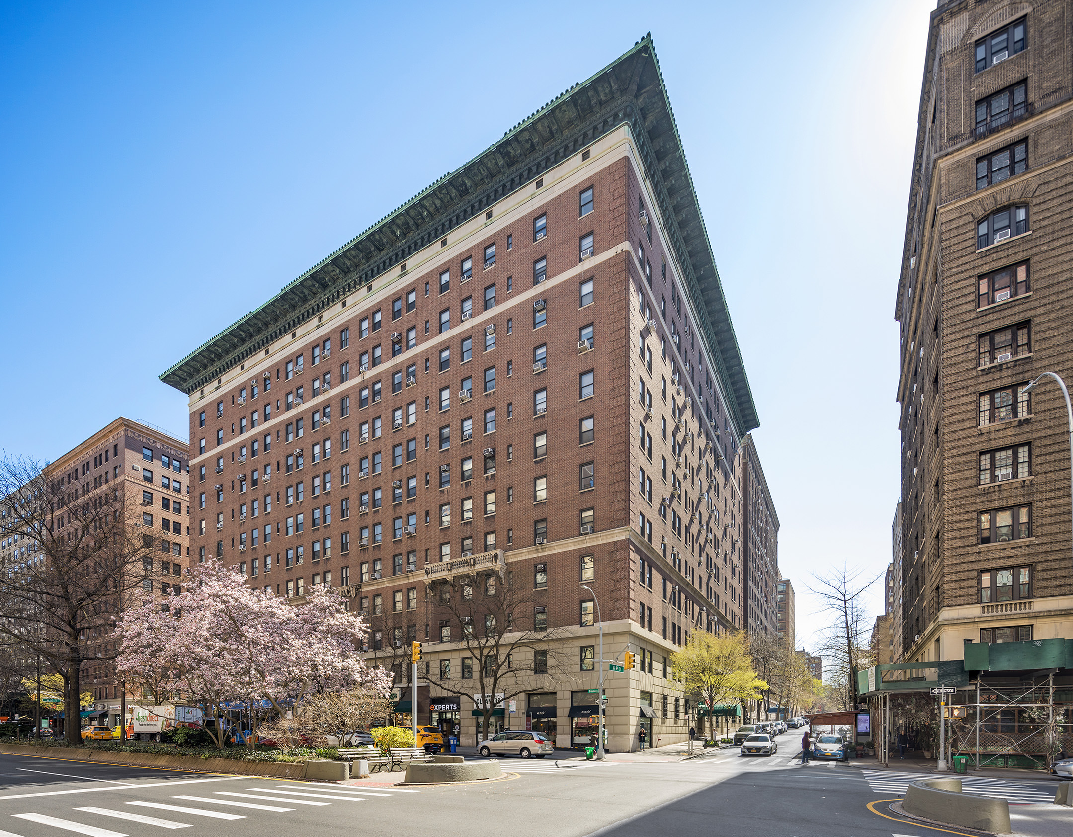 205 West 89th Street, Unit 8H Manhattan, NY 10024 - Photo 16 of 17