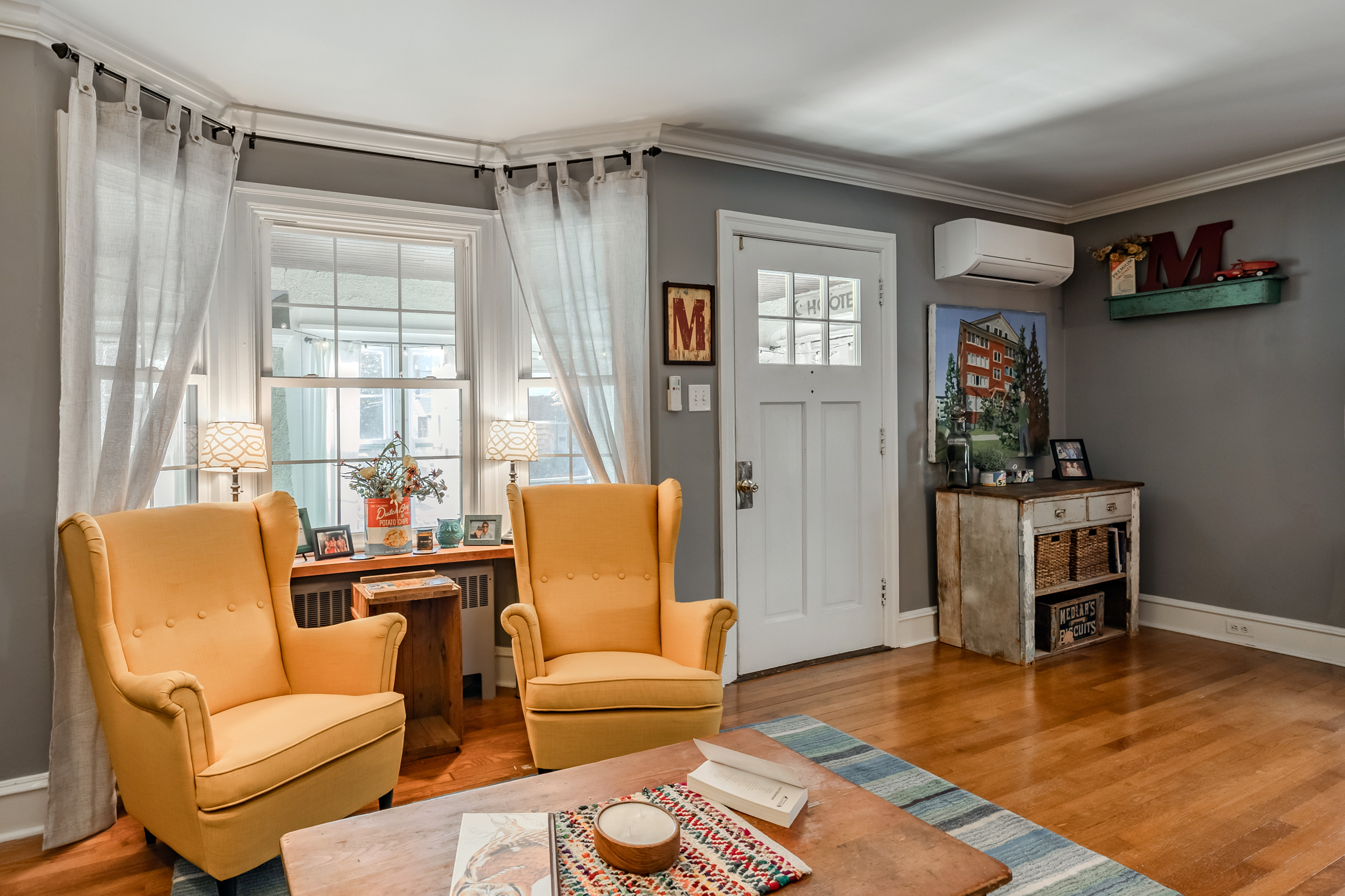 134 Strathmore Road Havertown, PA 19083 - Photo 11 of 64 a living room with furniture a rug and a window