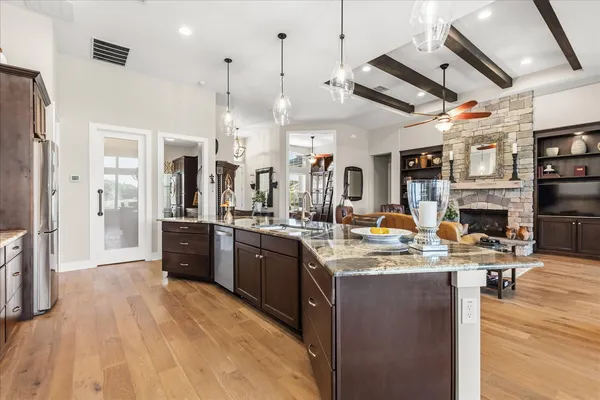 $875,000 | 25920 Roundabout Pointe, Sorrento, FL 32776