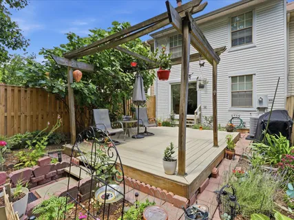 $625,000 | 5742 Burke Towne Court, Burke, VA 22015