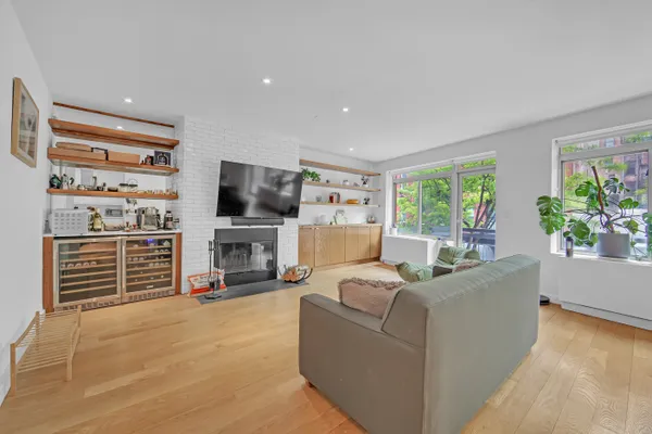 $12,500 | 29 Prince Street, Unit 2 | NoLita