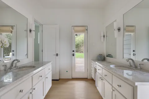 $2,000,000 | 5801 Valley Circle, Austin, TX 78731