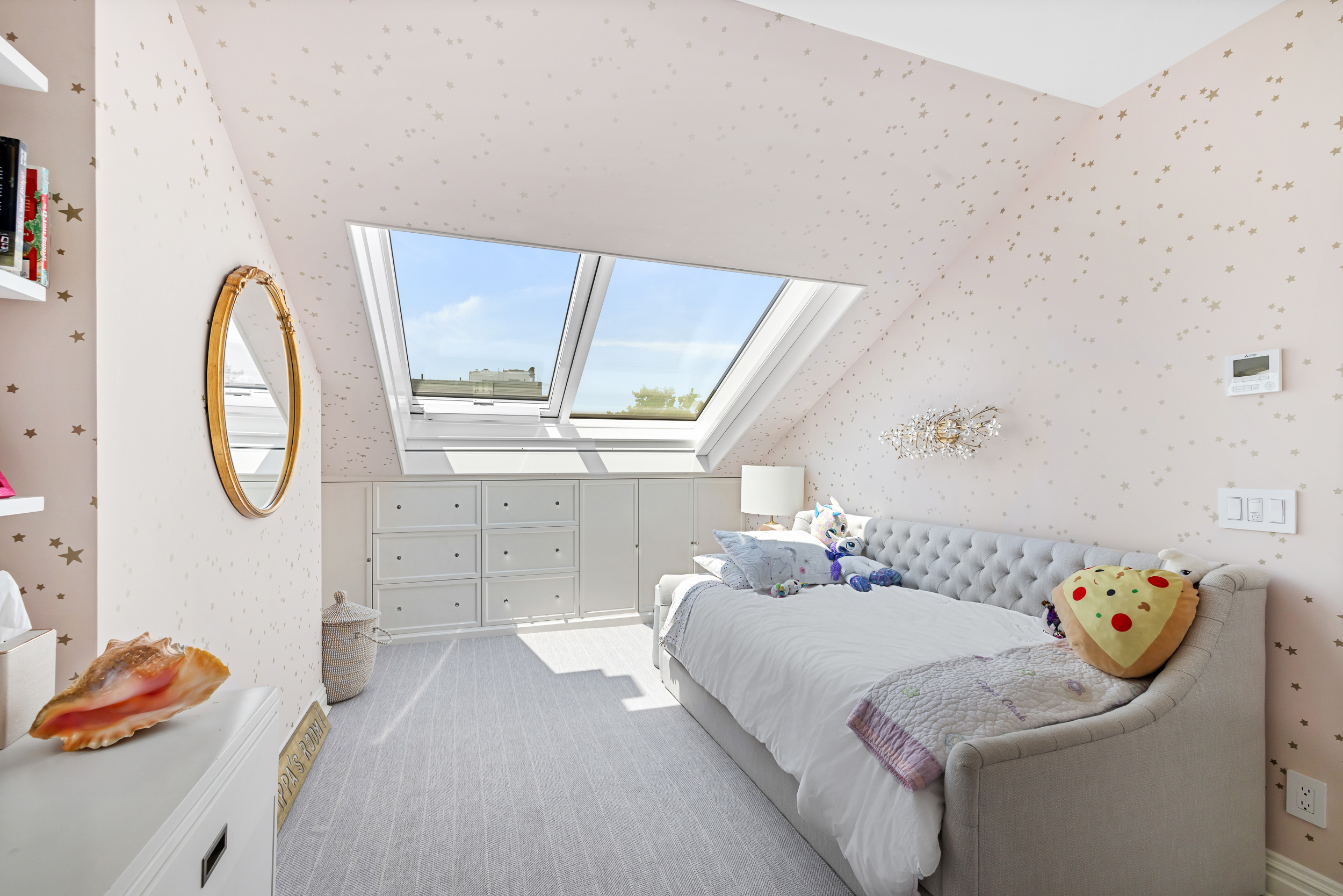 13 Garden Place, Unit B Brooklyn, NY 11201 - Photo 12 of 22 a bedroom with a bed and a window