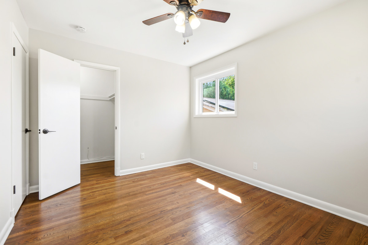 1446 Roxanna Road Northwest Washington, DC 20012 - Photo 16 of 32