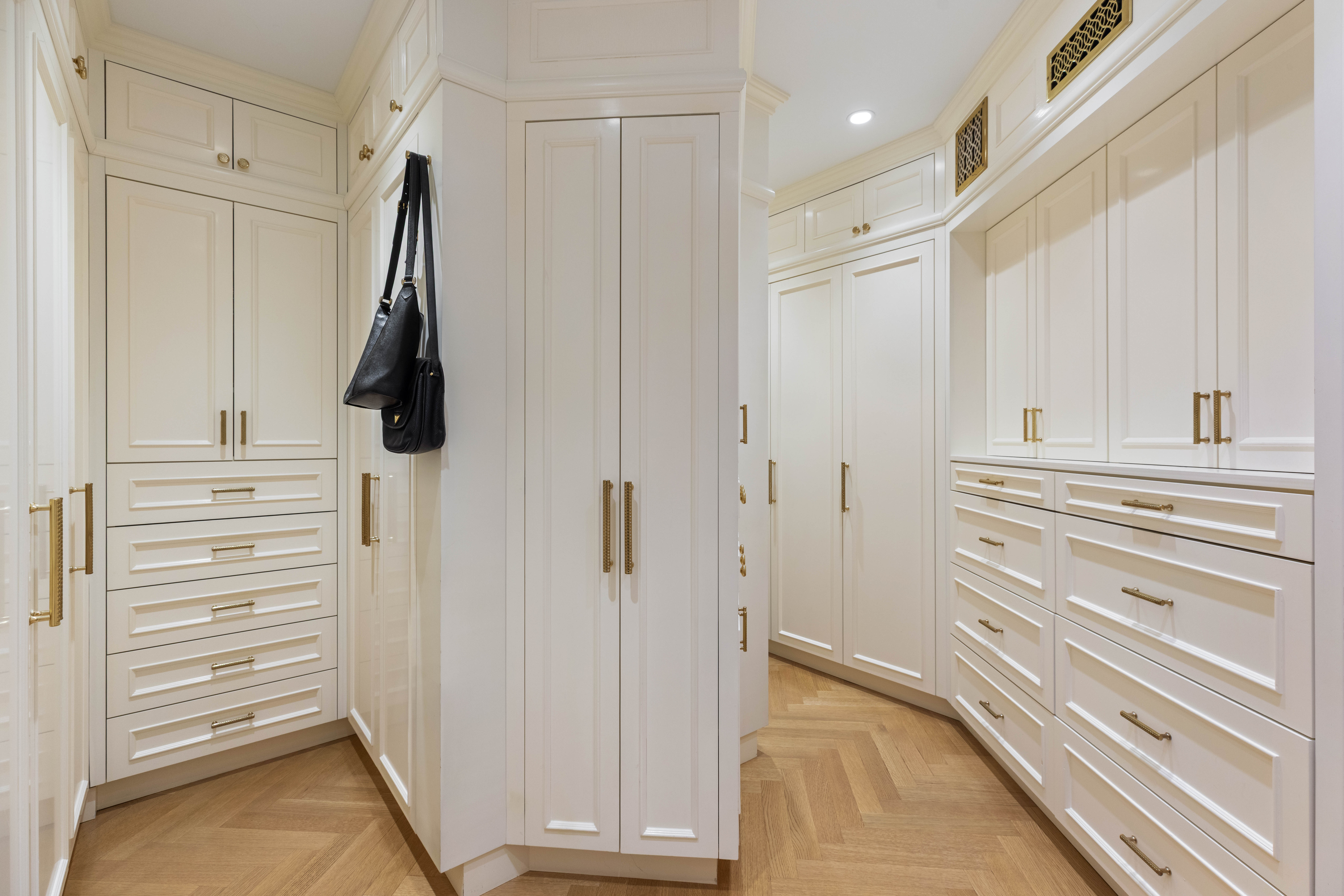 530 East 76th Street, Unit 8CD Manhattan, NY 10021 - Photo 14 of 21 a view of walk in closet