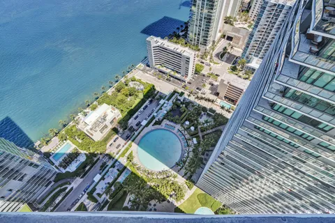 $1,895,000 | 650 Northeast 32nd Street, Unit 3901, Miami, FL 33137