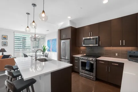 $1,290,000 | 222 West Avenue, Unit 1713, Austin, TX 78701
