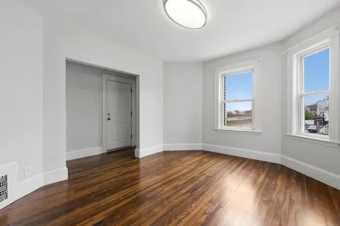 $620,000 | 20 Connecticut Avenue, Unit 2, Somerville, MA 02145