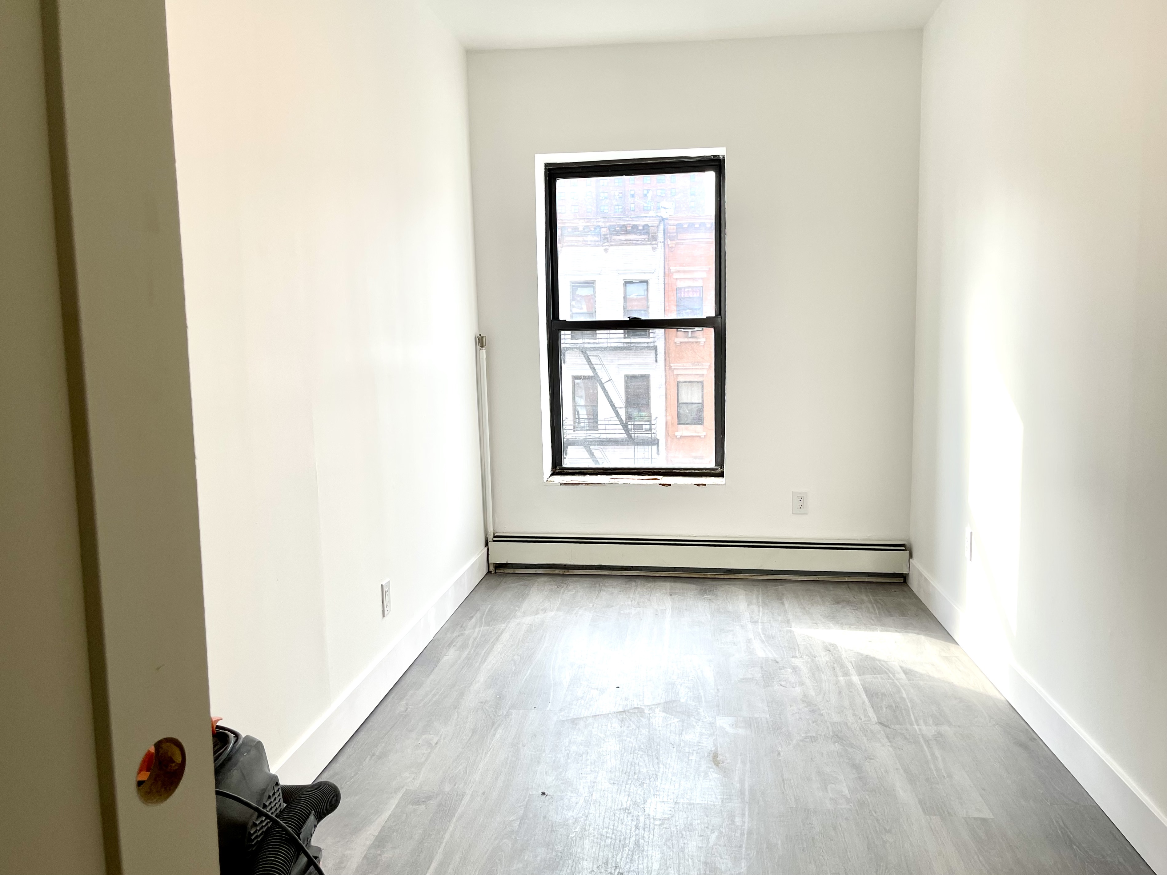 3rd Avenue Manhattan, NY 10029 - Photo 4 of 6 Gallery Image 4