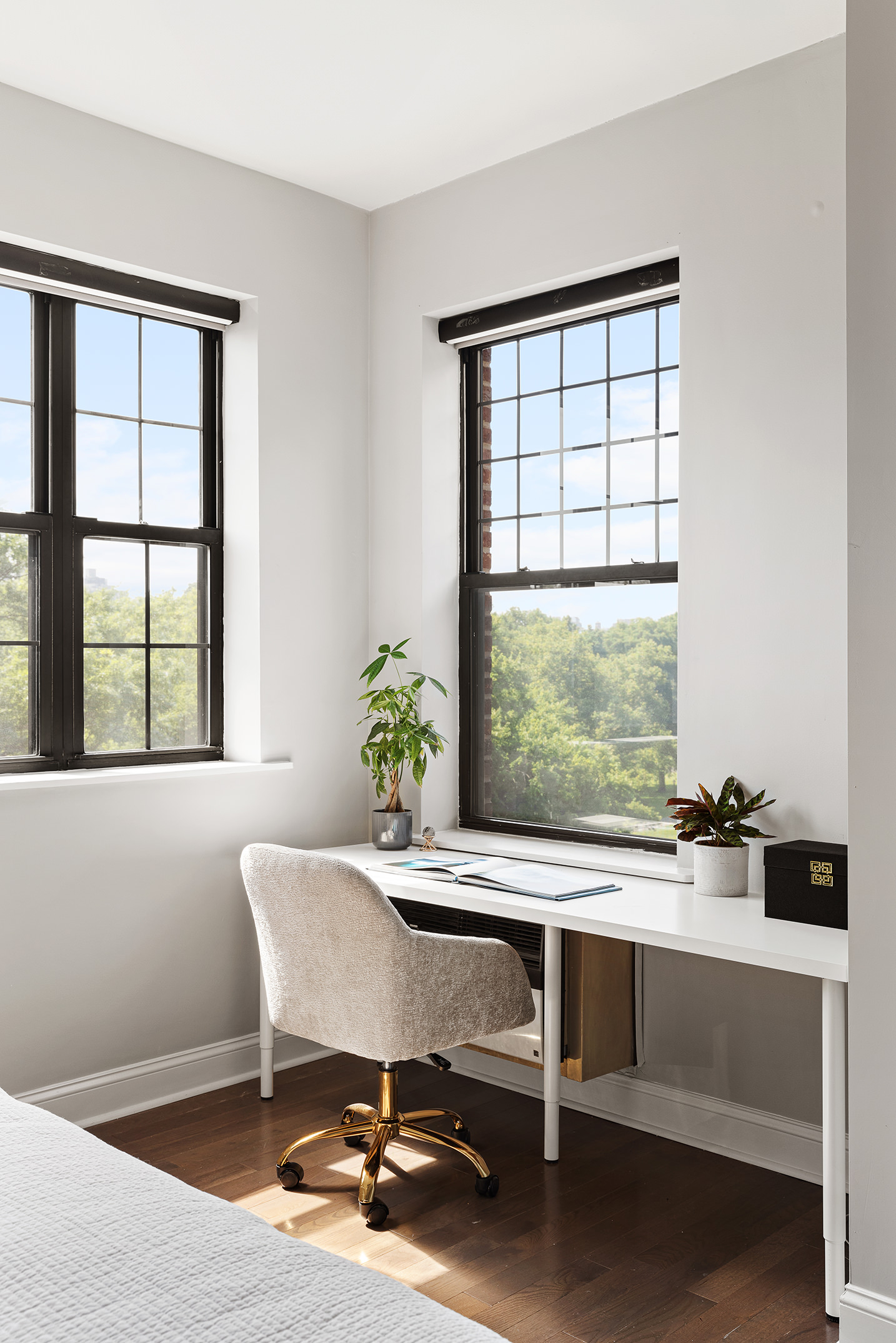 370 Central Park West, Unit PH601 Manhattan, NY 10025 - Photo 8 of 19 a workspace with furniture and window