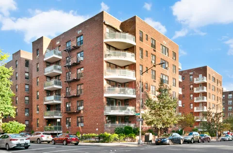$850,000 | 9511 Shore Road, Unit 101 | Bay Ridge