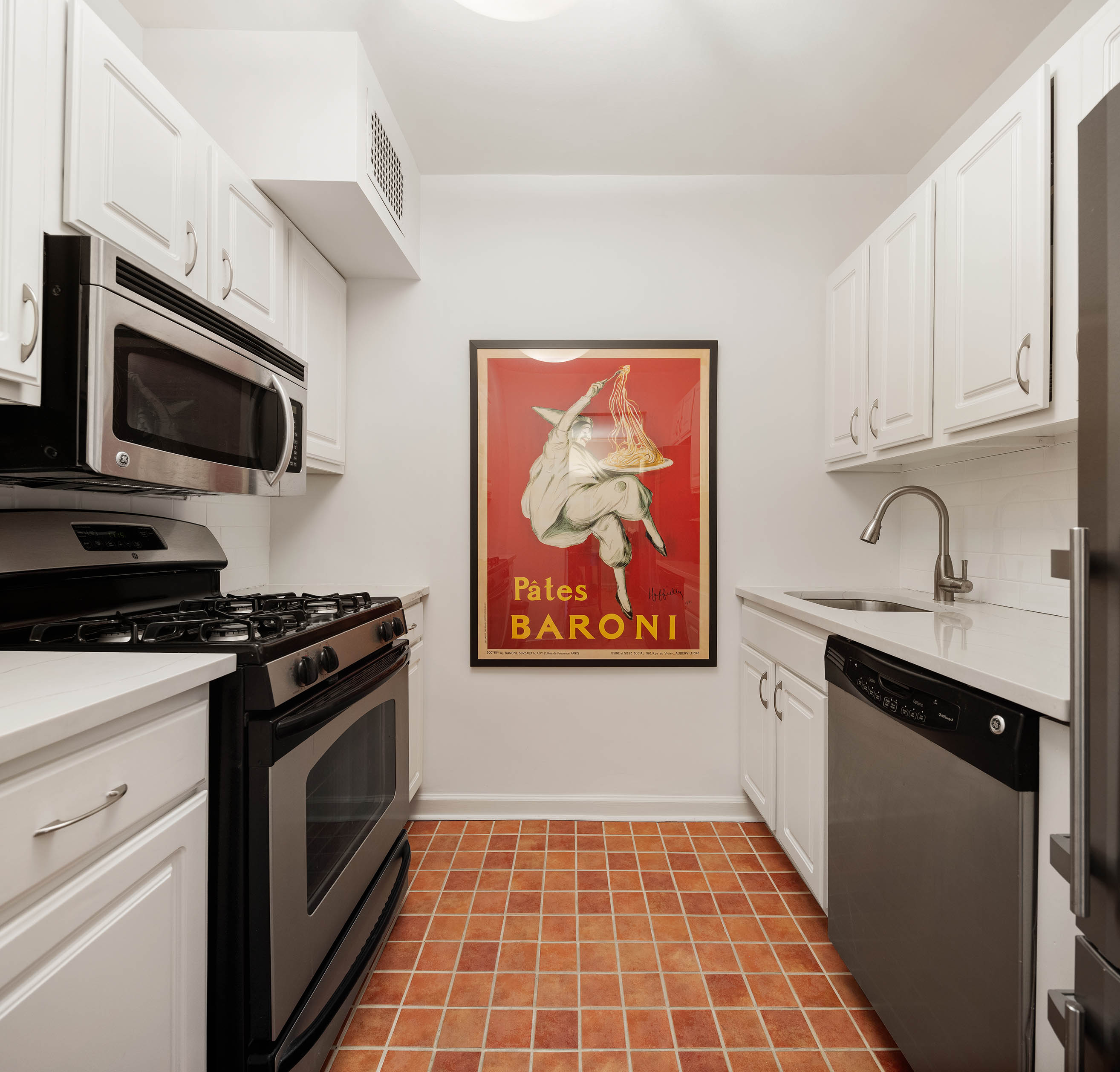 315 East 72nd Street, Unit 16J Manhattan, NY 10021 - Photo 6 of 7