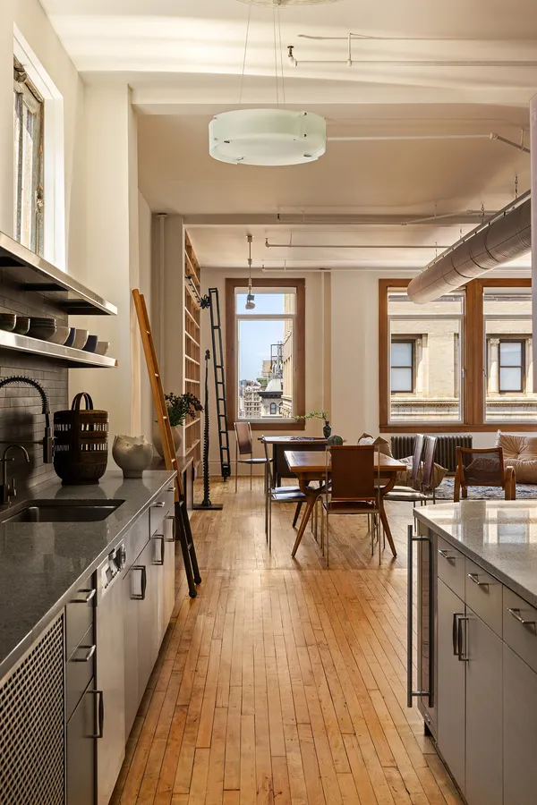 $2,055,000 | 718 Broadway, Unit 10A | NoHo