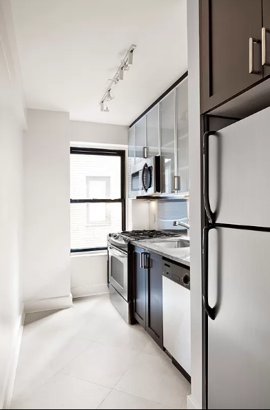 56 7th Avenue, Unit 2H Manhattan, NY 10011 - Photo 3 of 10