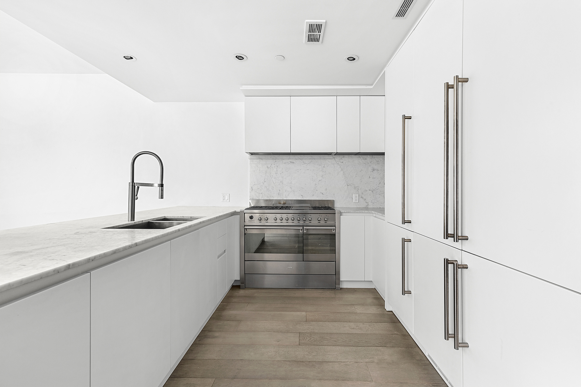 429 Kent Avenue, Unit 231 Brooklyn, NY 11249 - Photo 2 of 14