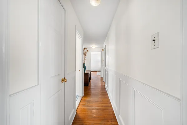 $725,000 | 6 Cypress Lane, Berwyn, PA 19312