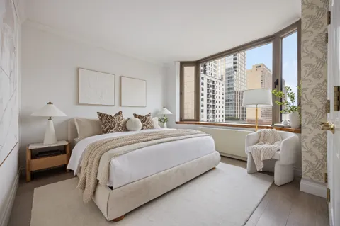 $1,350,000 | 400 East 90th Street, Unit 7D | Upper East Side