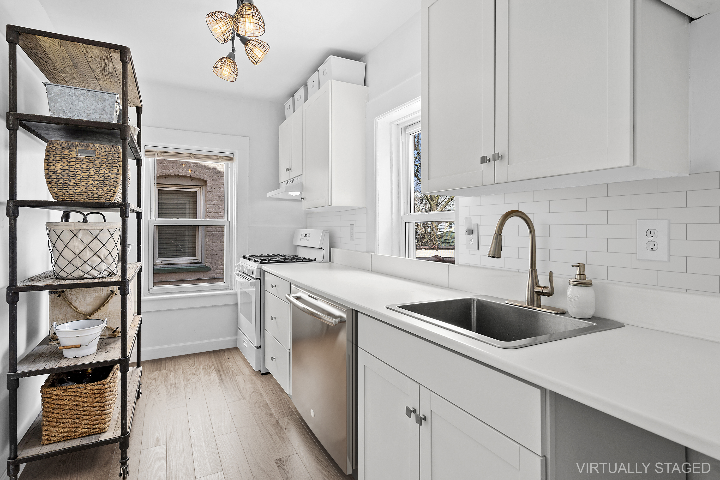825 East 21st Street Brooklyn, NY 11210 - Photo 5 of 23