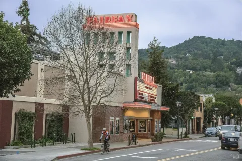 $1,395,000 | 142 Dominga Avenue, Fairfax, CA 94930